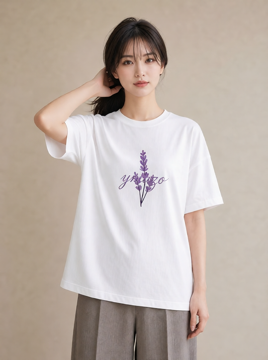 デザインTシャツ レディース ラベンダー 花 花柄 イラスト 北欧風 カジュアルコーデ 買い物 白T