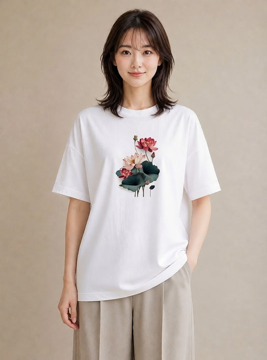 デザインTシャツ レディース 蓮 花 花柄 イラスト ゆるコーデ 20代 カジュアルコーデ 白T
