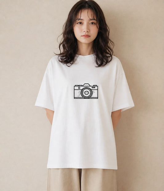 デザインTシャツ レディース カメラ フィルムカメラ レトロカメラ イラスト モード 旅行用 海 白T
