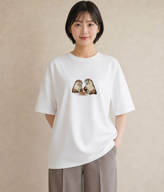 グラフィックTシャツ レディース カワウソ 動物 アニマル イラスト ヴィンテージ風 カフェ巡り 女子会 白T