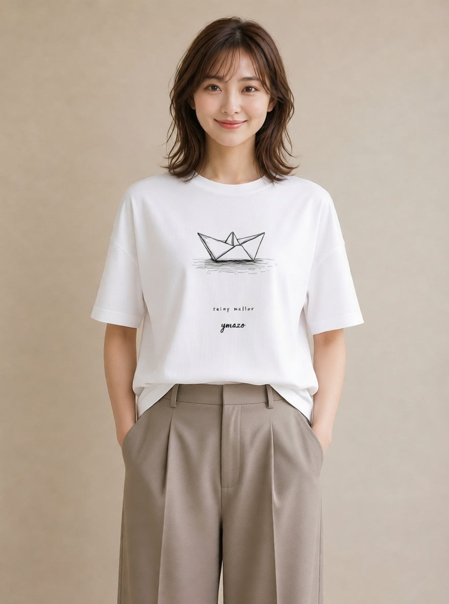 半袖Tシャツ レディース 紙の船 水辺 ナチュラル アンティーク イラスト ポップ 公園 ママ 白T