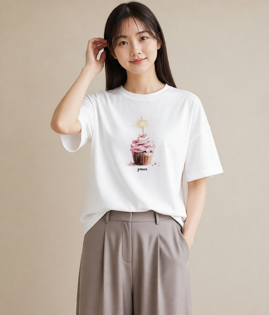 デザインTシャツ レディース マフィン 食べ物 フード イラスト カフェコーデ 女性向けギフト 散歩 白T