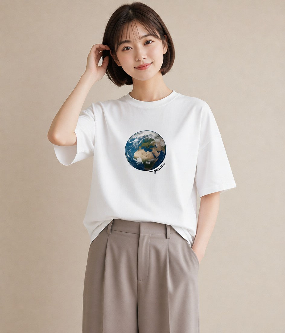 デザインTシャツ レディース 地球 星空 宇宙 イラスト 休日コーデ デート 帰省 白T