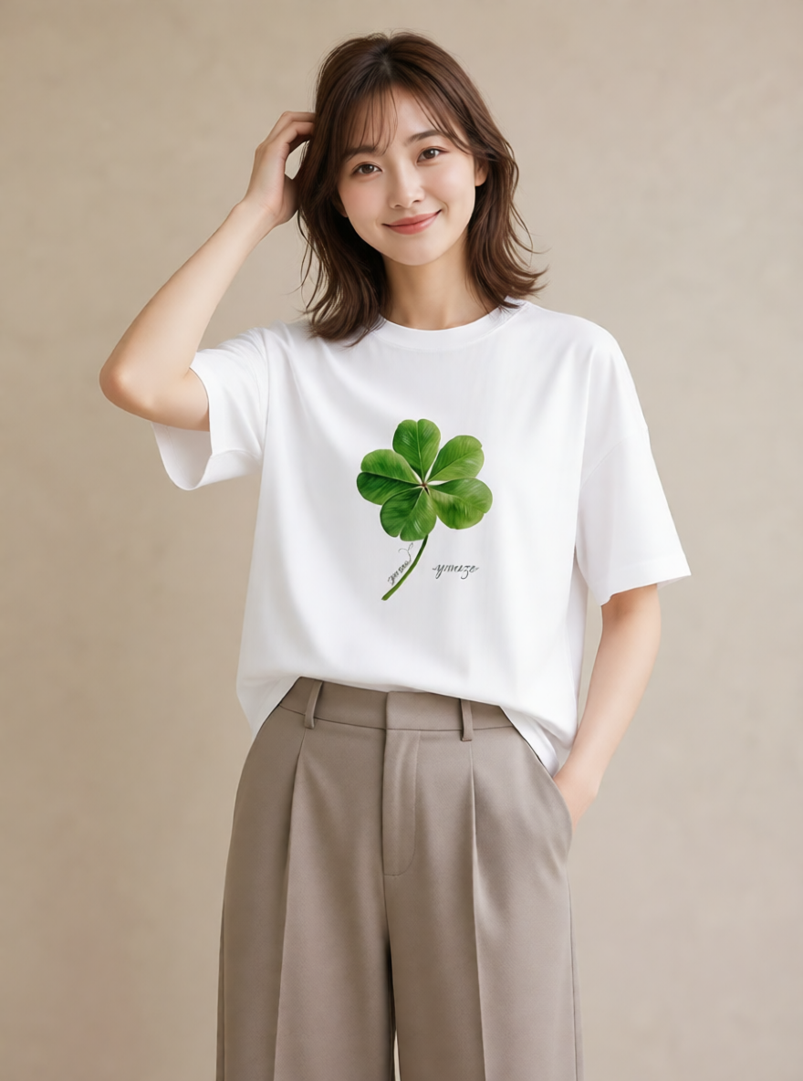 プリントTシャツ レディース クローバー 四つ葉 花 花柄 イラスト 上品 綿100 デート 白T