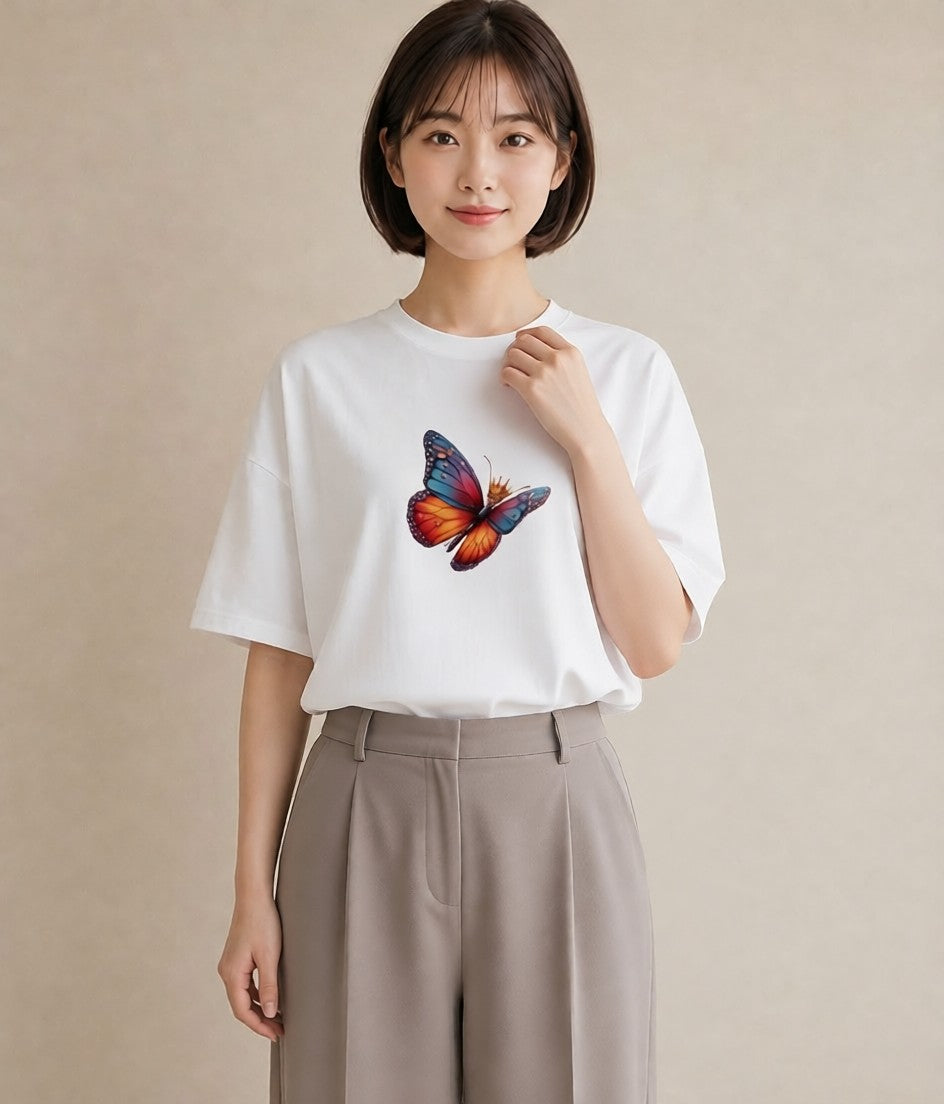 半袖Tシャツ レディース ちょうちょ 蝶 バタフライ 昆虫 虫 イラスト 春服 ミセス 白T
