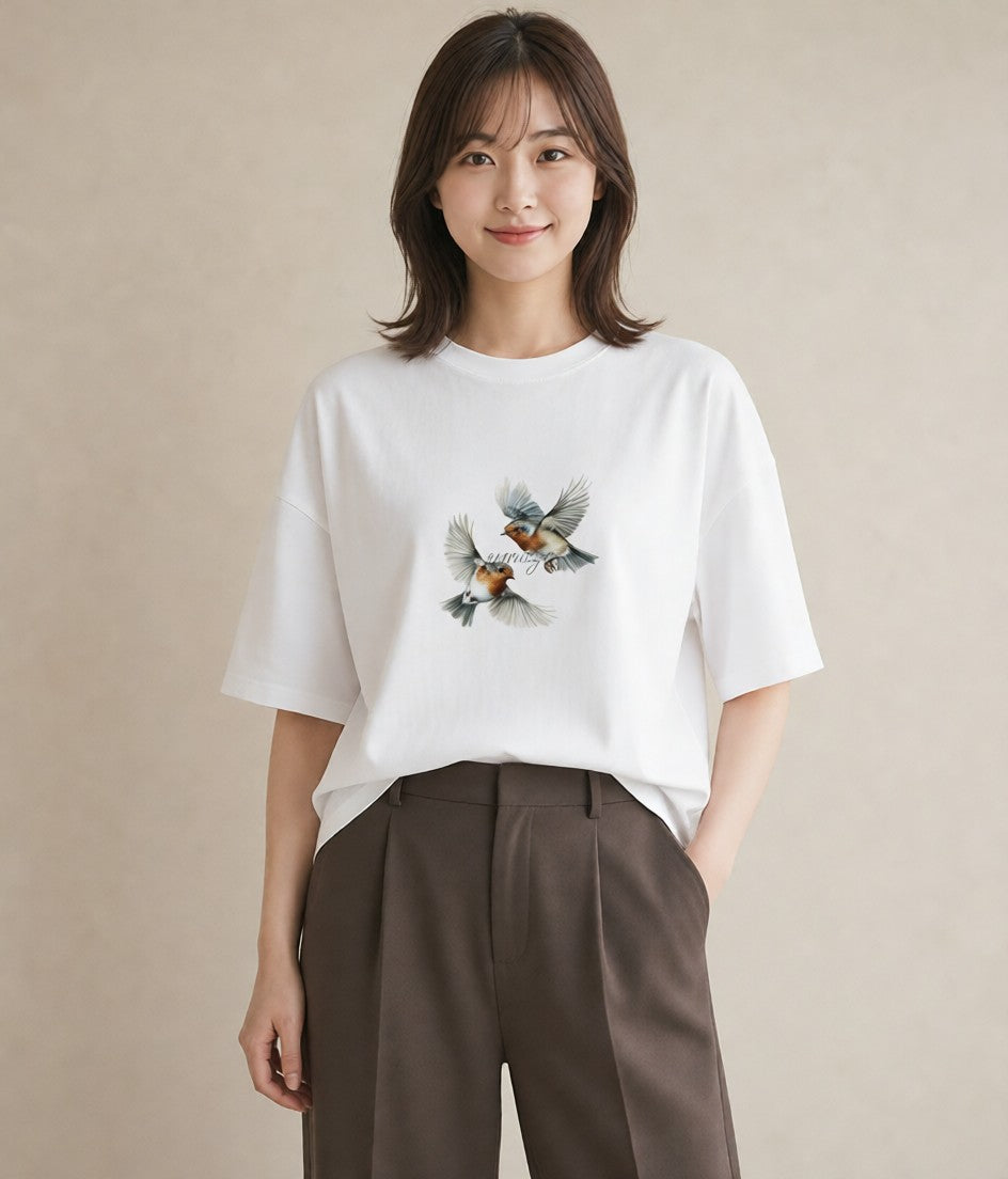 デザインTシャツ レディース 遠い家と鳥 風景 鳥 ナチュラル アンティーク イラスト 抜け感 海 カフェ巡り 白T