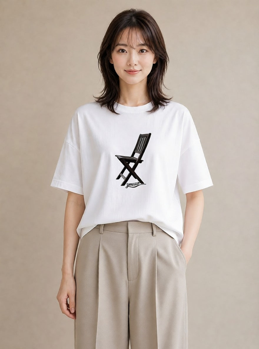 プリントTシャツ レディース 窓辺の椅子 窓辺 椅子 ナチュラル アンティーク イラスト 韓国風 ペアコーデ 秋コーデ 白T
