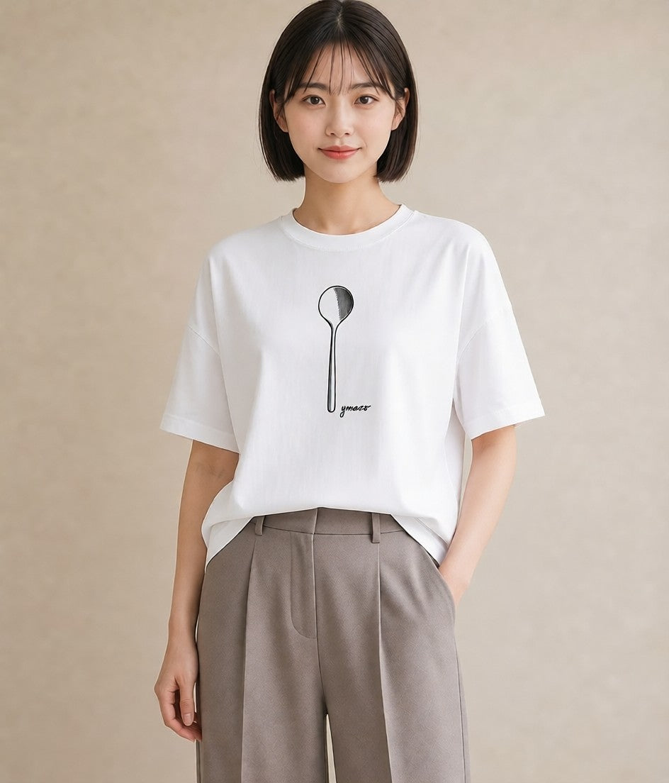 プリントTシャツ レディース パールピアス アクセサリー ナチュラル アンティーク イラスト 淡色 お出かけ 普段着 白T