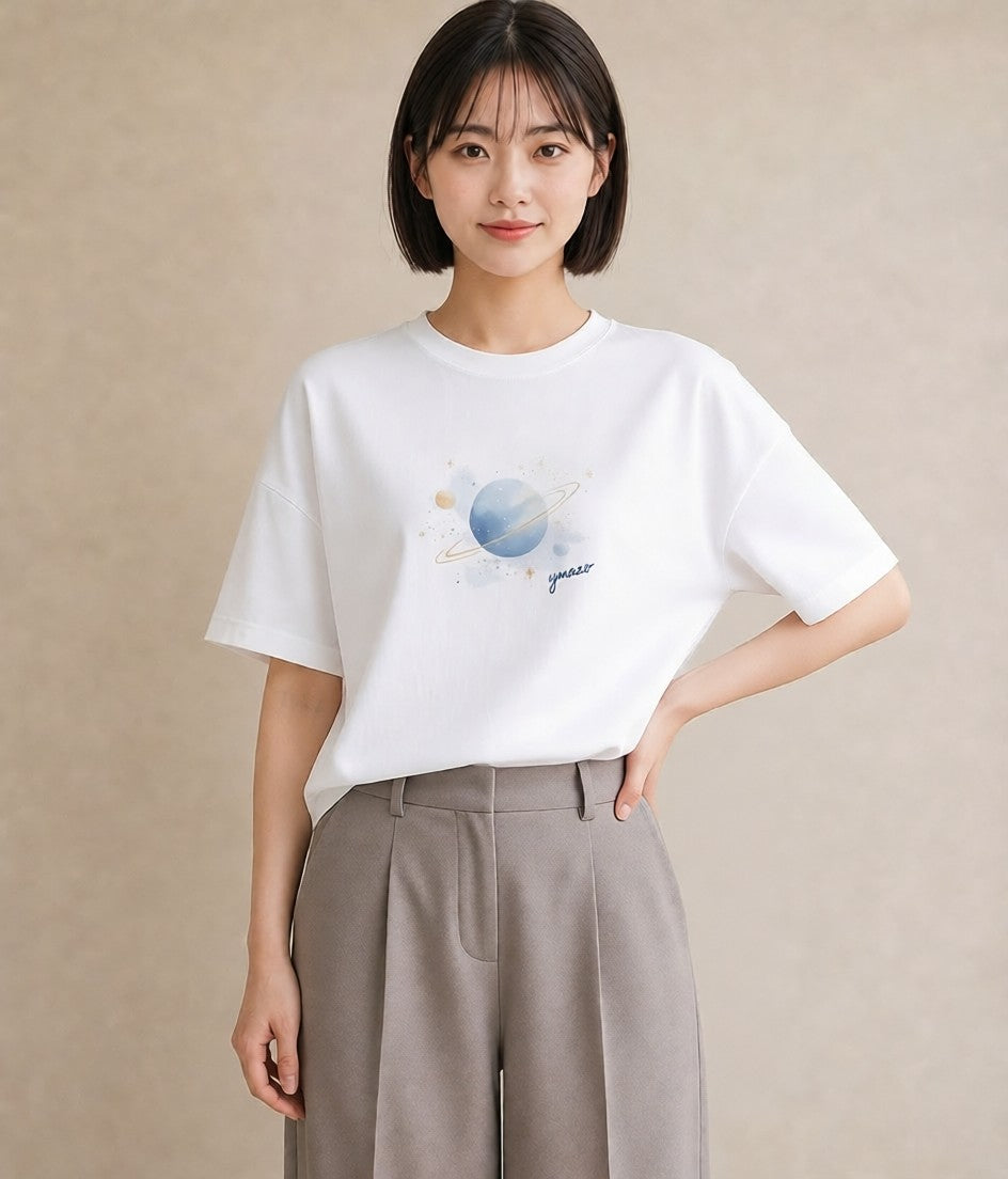 半袖Tシャツ レディース 宇宙 星空 イラスト アート風 カジュアルコーデ 買い物 白T