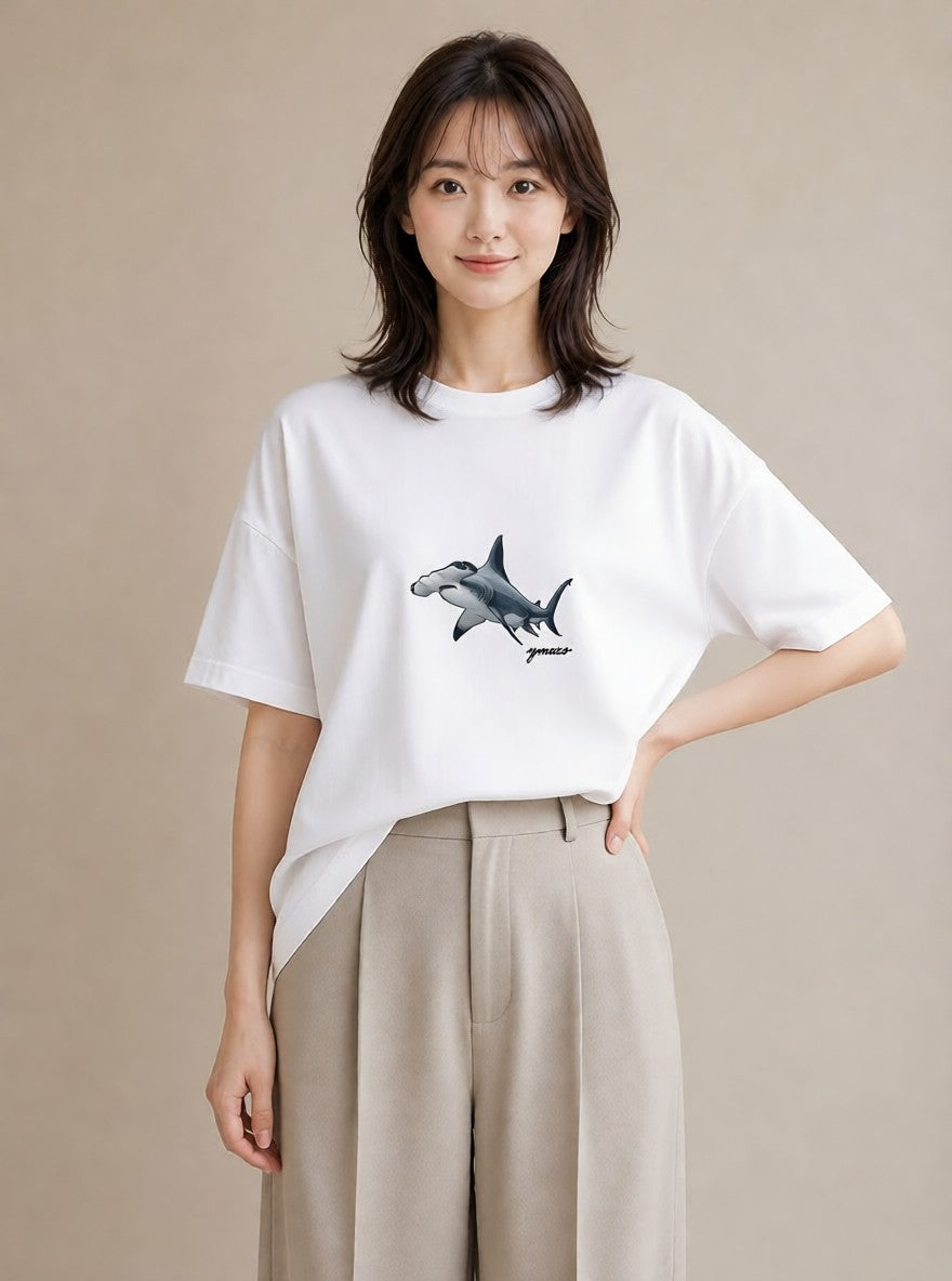 デザインTシャツ レディース サメ 海の生き物 海 イラスト 水彩風 ママ カフェ服 白T