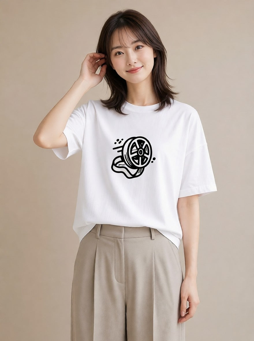 Tシャツ レディース カメラ フィルムカメラ レトロカメラ イラスト ミニマル 帰省 ラフ 白T