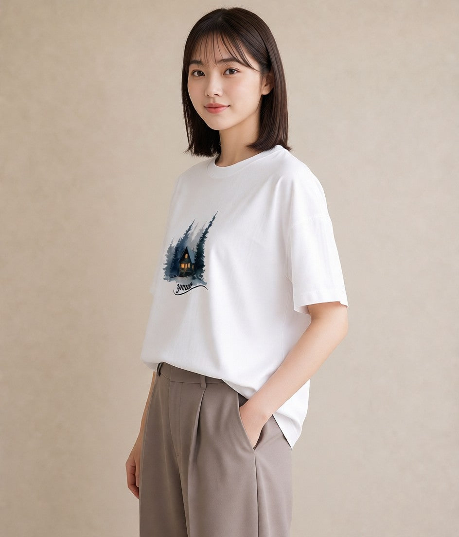 半袖Tシャツ レディース 灯りの家 小屋 夜 ナチュラル アンティーク イラスト カフェコーデ ラフ レイヤード 白T