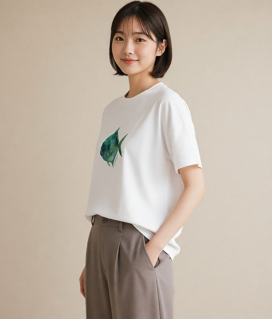 デザインTシャツ レディース 出目金 ペット 動物 イラスト フェミニン 敬老の日 ホワイトデー 白T