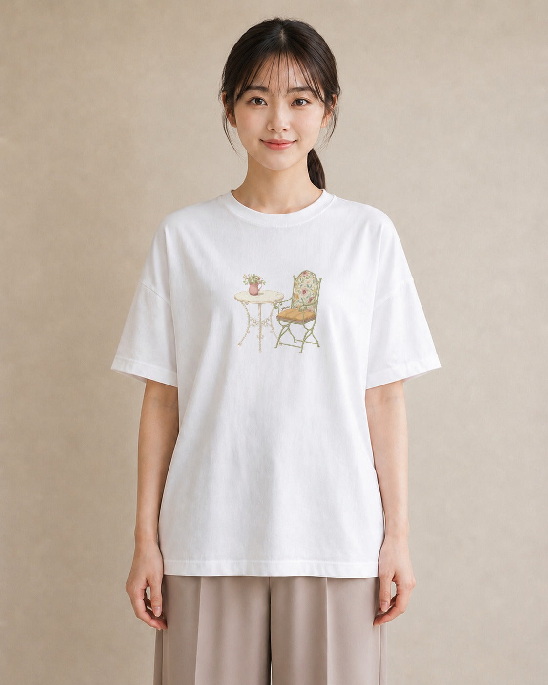 プリントTシャツ レディース 窓辺の椅子 窓辺 椅子 ナチュラル アンティーク イラスト ユニーク 女性 旅行用 白T