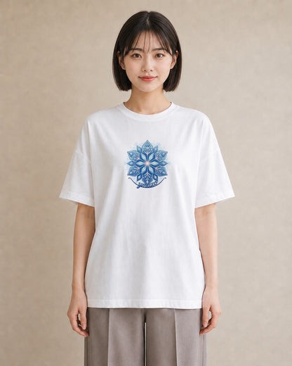 グラフィックTシャツ レディース 雪の結晶 星空 宇宙 イラスト 抜け感 女子会 お揃い 白T
