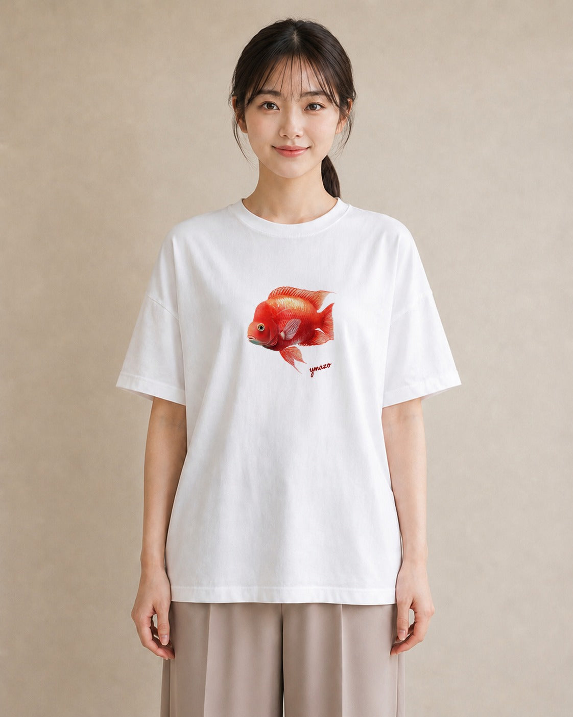半袖Tシャツ レディース 出目金 ペット 動物 イラスト ユニーク 女性向けギフト 散歩 白T