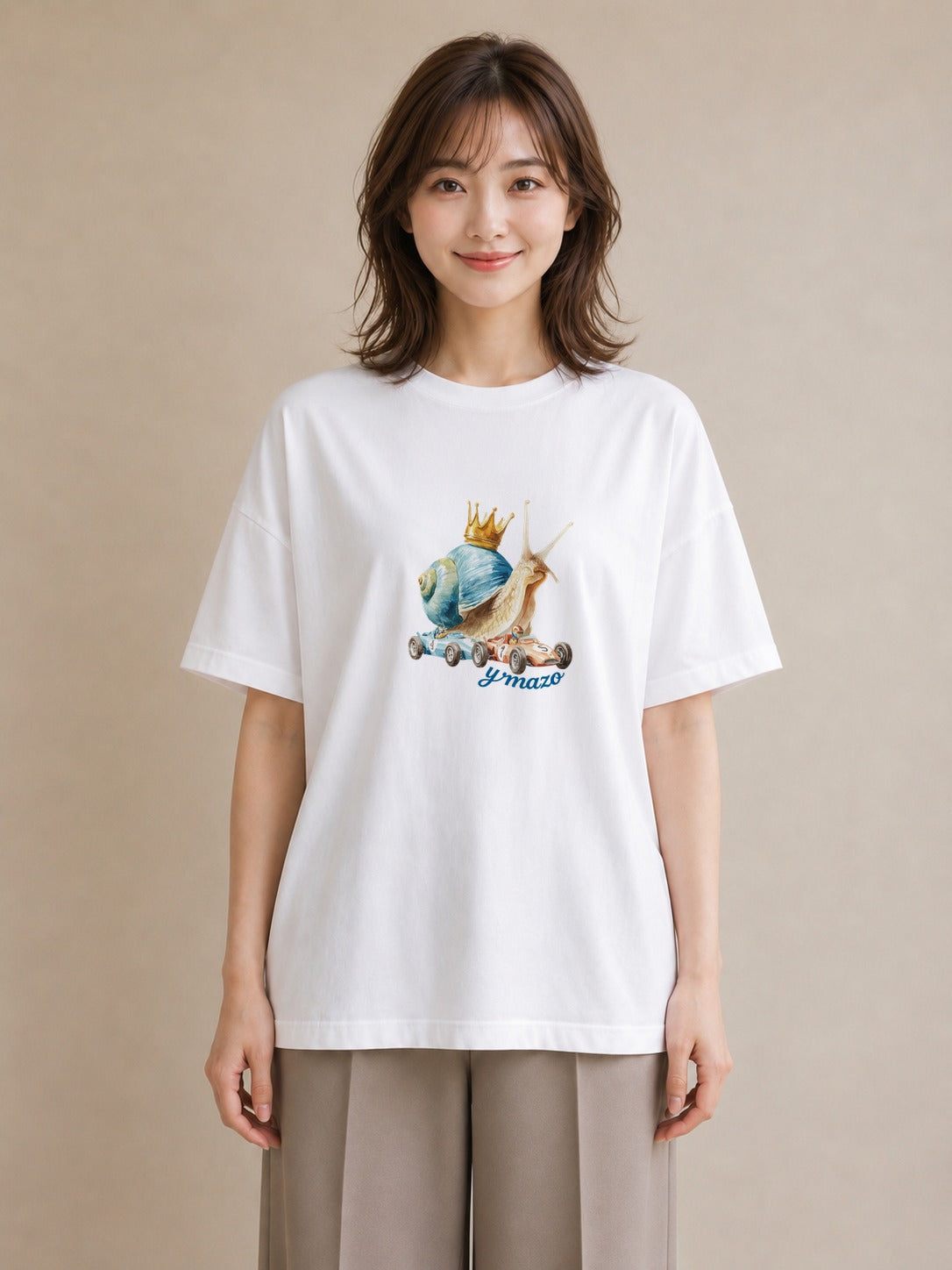 プリントTシャツ レディース かたつむり 昆虫 虫 イラスト ニュアンス 母娘コーデ 自分用 白T
