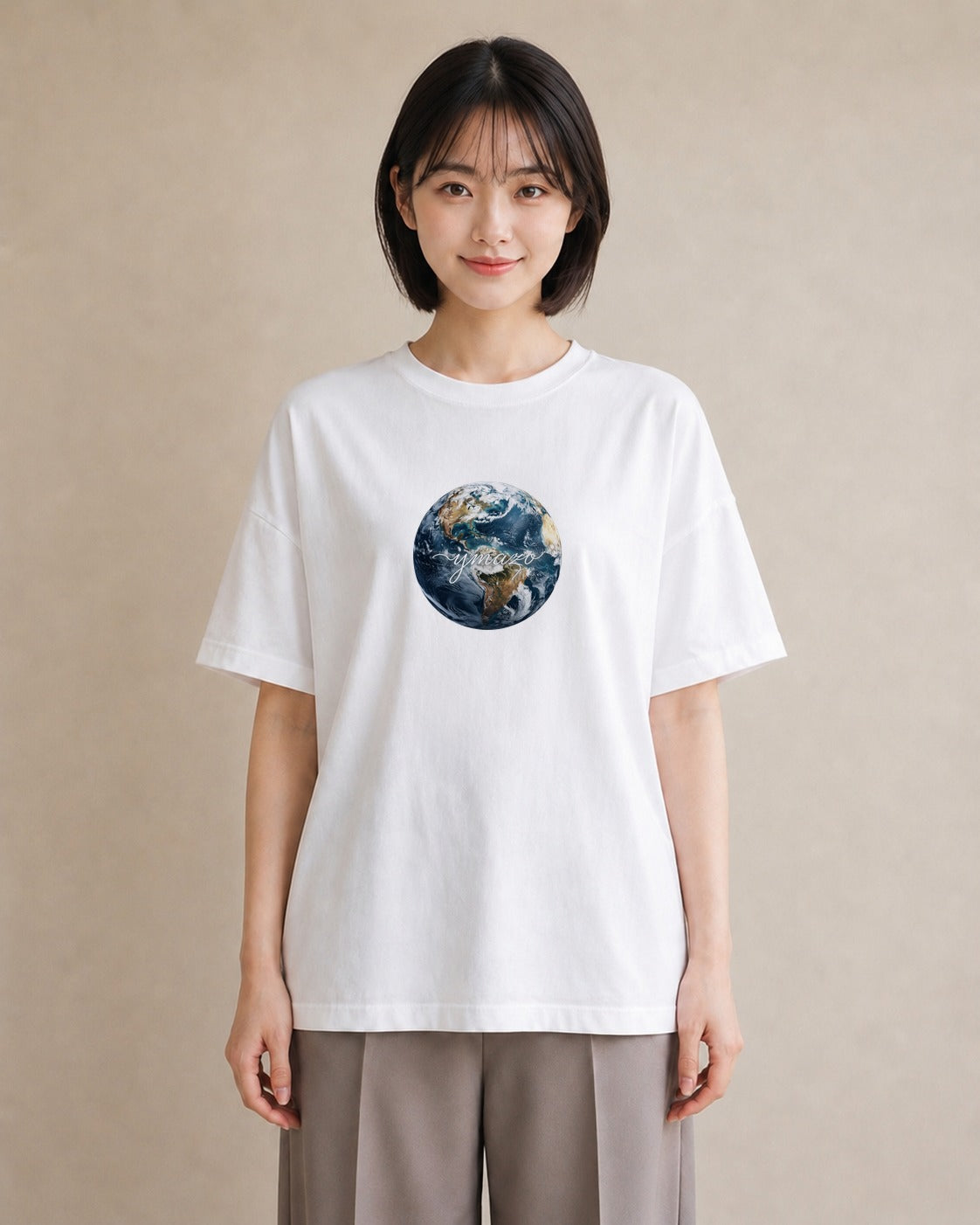 デザインTシャツ レディース 地球 星空 宇宙 イラスト きれいめカジュアル 春服 ミセス 白T
