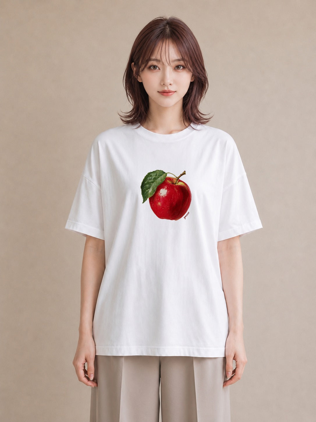 グラフィックTシャツ レディース りんご 林檎 アップル 食べ物 フード イラスト レトロ 友達ギフト 部屋着 白T