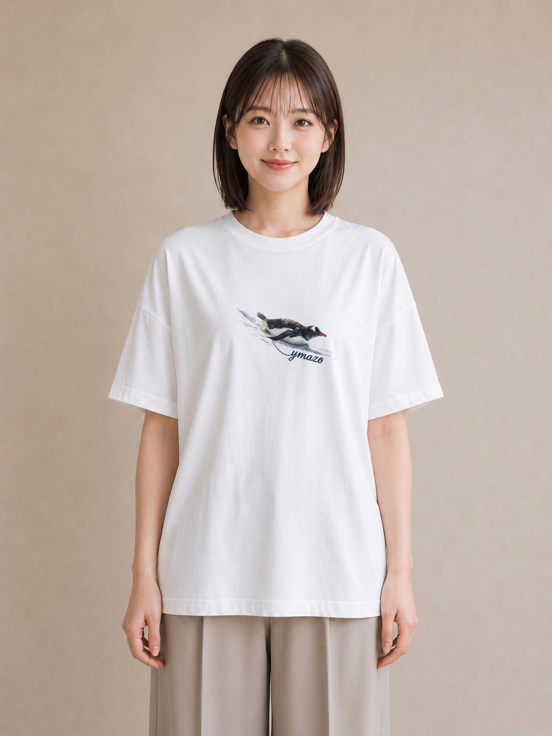 Tシャツ レディース コウテイペンギン 動物 アニマル イラスト 上品 20代 カジュアルコーデ 白T