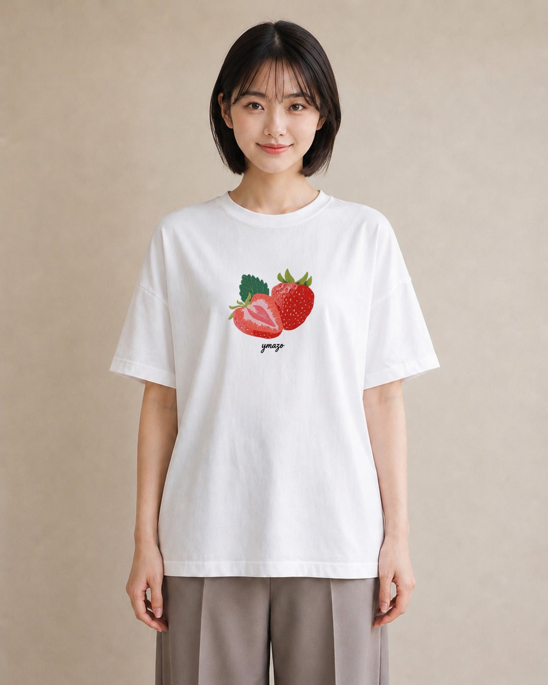 Tシャツ レディース いちご 苺 ストロベリー 食べ物 フード イラスト ニュアンス 親子 20代 白T