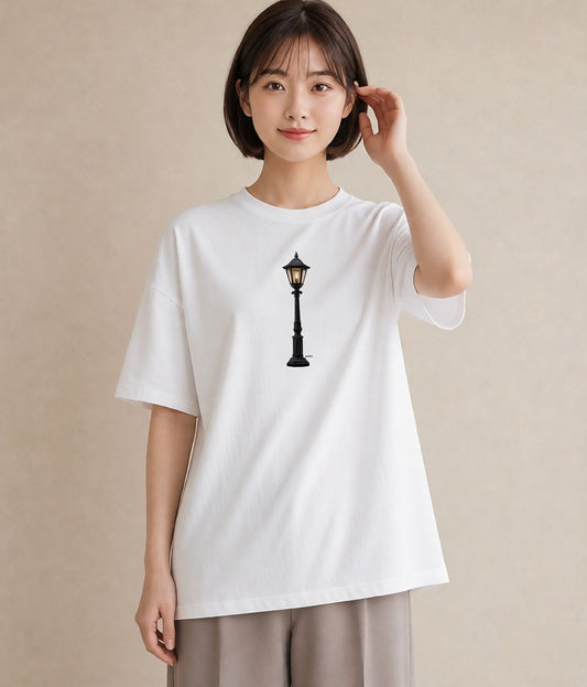 半袖Tシャツ レディース 街灯 夜霧 夜 ナチュラル アンティーク イラスト こなれ感 母の日 ビーチ 白T
