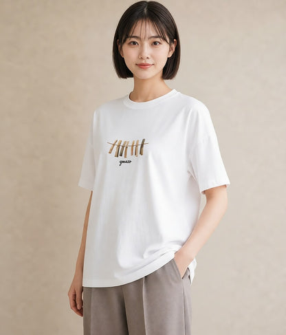 グラフィックTシャツ レディース 洗濯物 風 ナチュラル アンティーク イラスト こなれ感 春コーデ 姉妹 白T