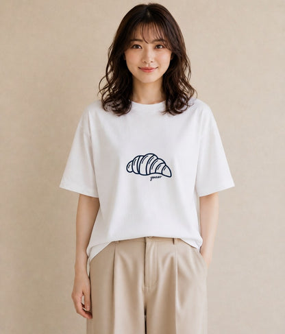 Tシャツ レディース パン ベーカリー イラスト ナチュラル 20代 カジュアルコーデ 白T