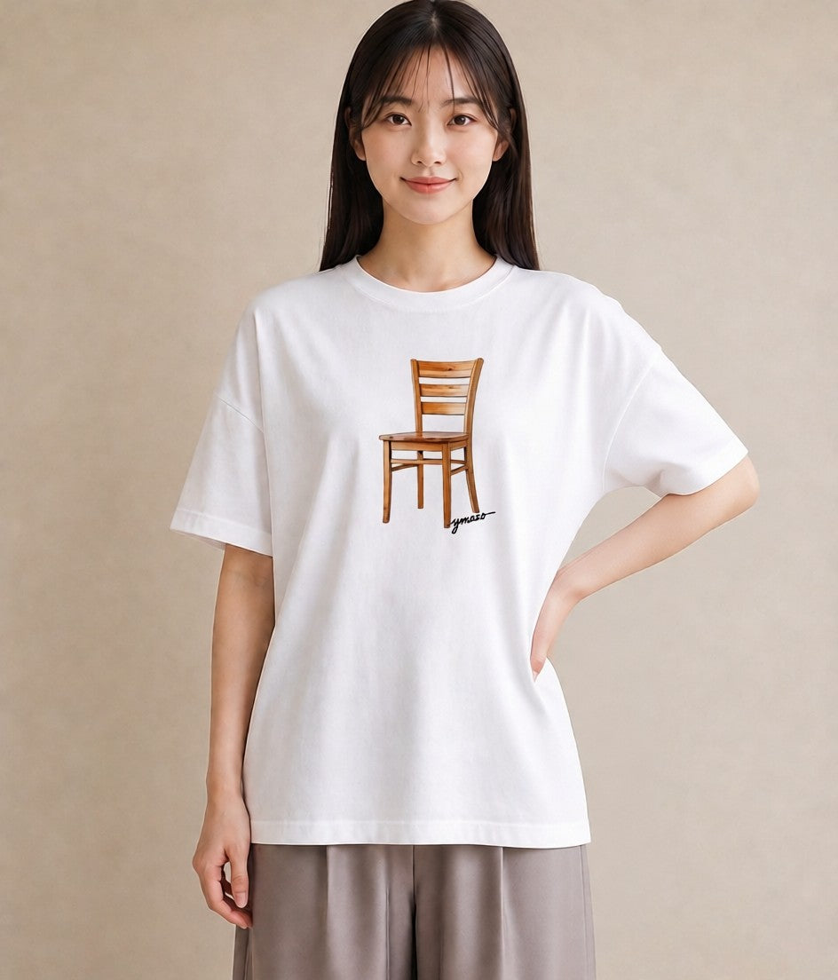 半袖Tシャツ レディース 窓辺の椅子 窓辺 椅子 ナチュラル アンティーク イラスト きれいめ 休日 ペアコーデ 白T