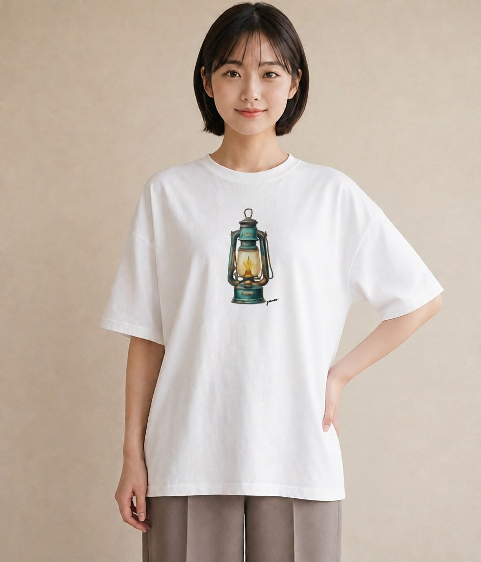 Tシャツ レディース 街灯 夜霧 夜 ナチュラル アンティーク イラスト ポップ 友達ギフト 部屋着 白T