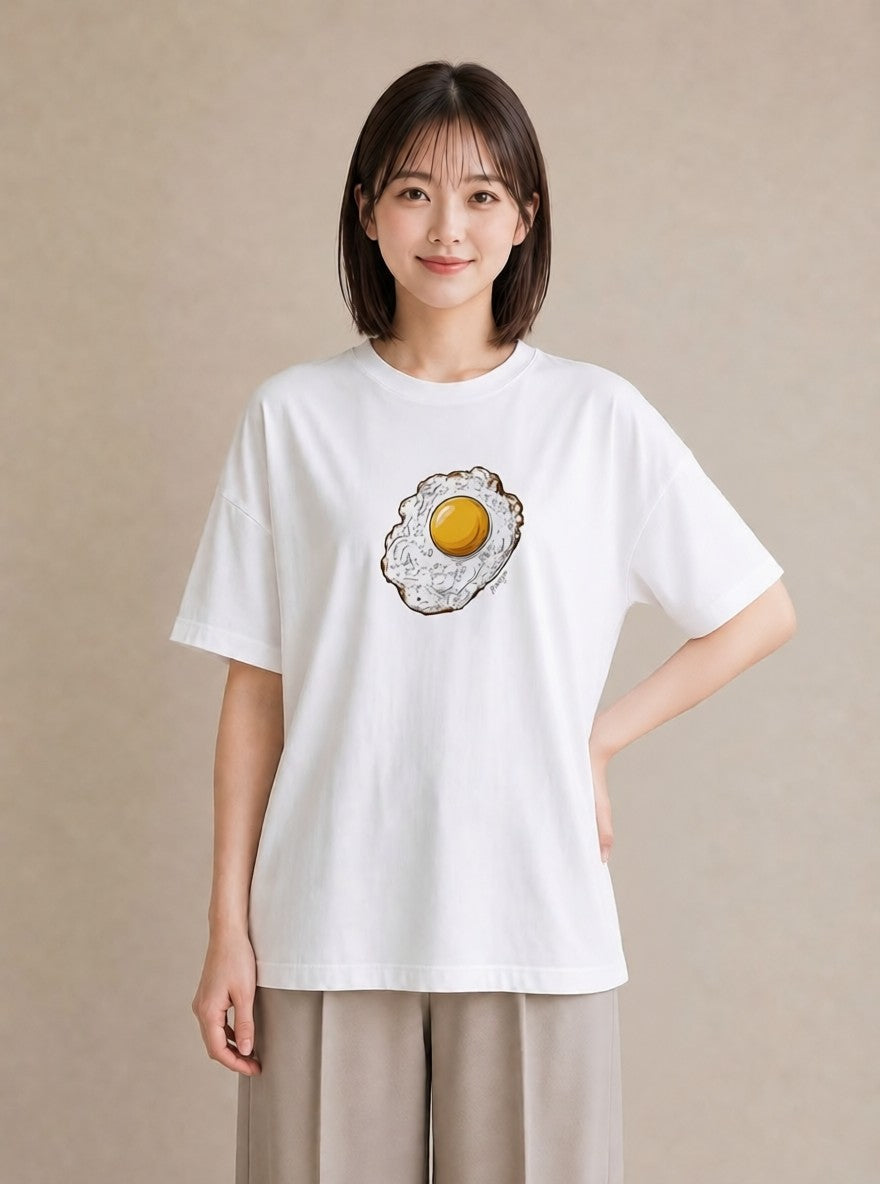 Tシャツ レディース 目玉焼き 食べ物 フード イラスト シンプル 週末コーデ 敬老の日 白T