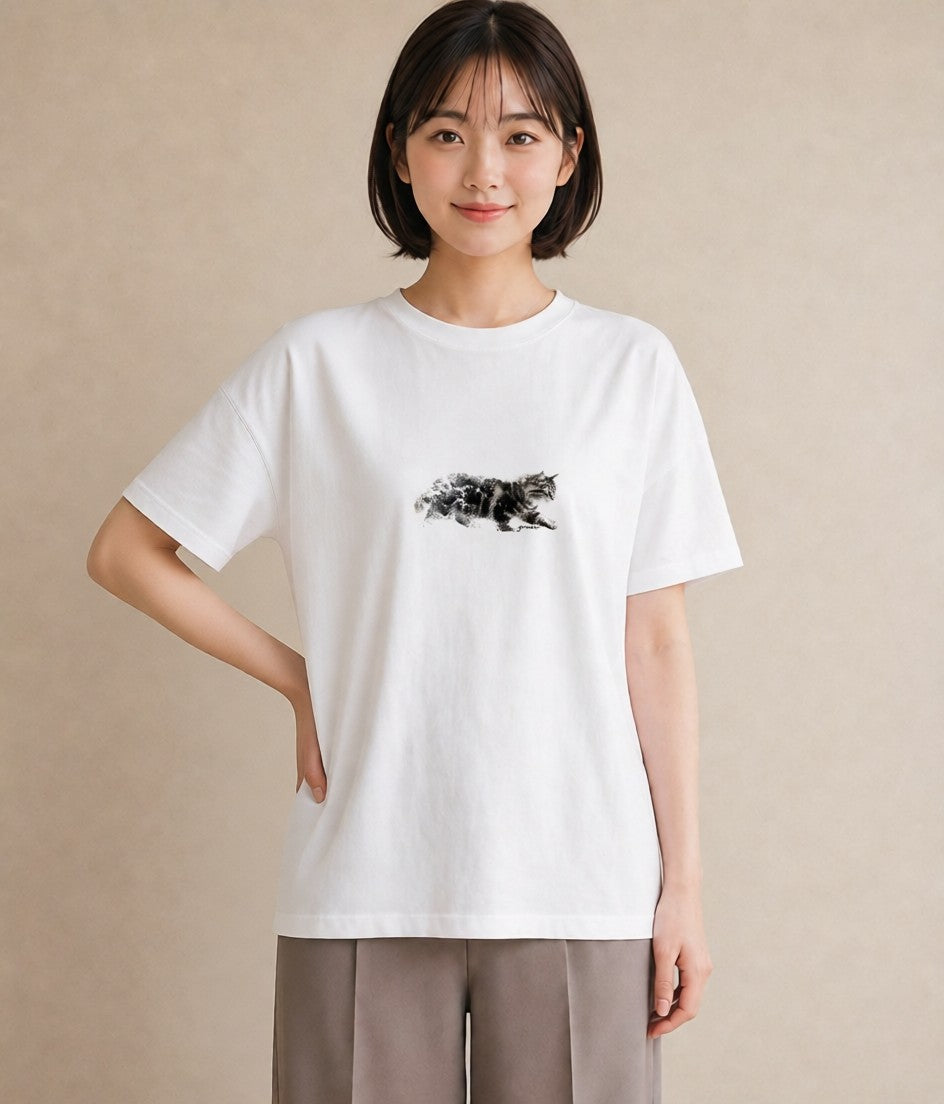 グラフィックTシャツ レディース メインクーン 猫 ねこ イラスト 手描き風 公園 ママ 白T