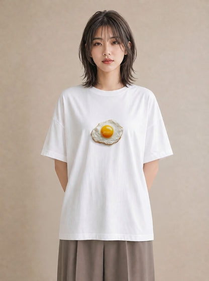 半袖Tシャツ レディース 目玉焼き 食べ物 フード イラスト 可愛い 公園 ママ 白T