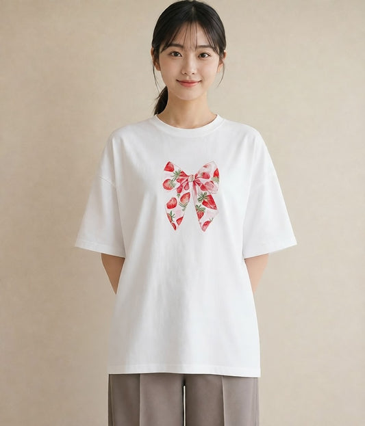 半袖Tシャツ レディース いちご 苺 ストロベリー 食べ物 フード イラスト お洒落 夏コーデ 通学 白T