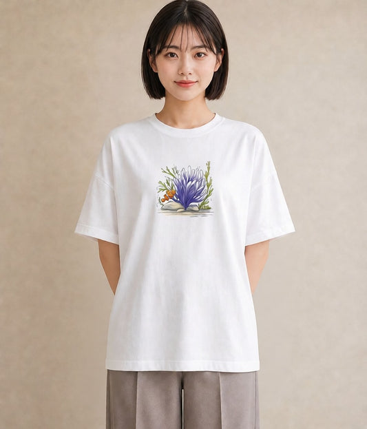 半袖Tシャツ レディース サンゴ 海の生き物 海 イラスト ユニーク 帰省 ラフ 白T