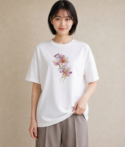プリントTシャツ レディース チューリップ 花 花柄 イラスト きれいめカジュアル カジュアルコーデ 買い物 白T