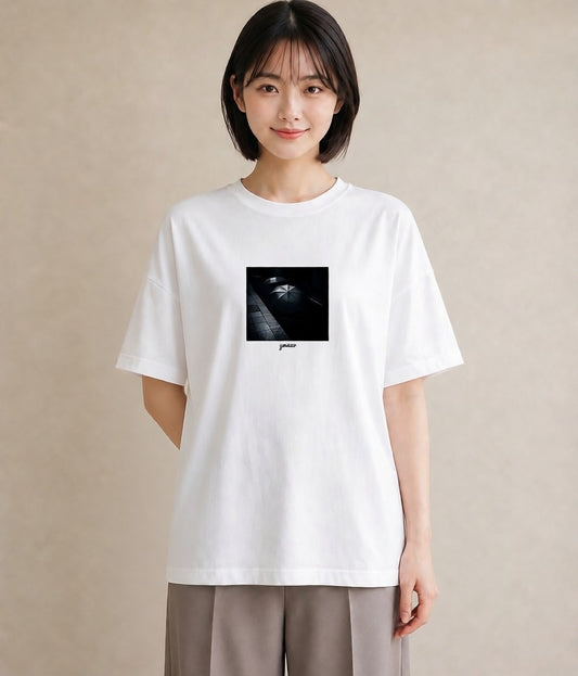 半袖Tシャツ レディース 傘 水たまり 雨 ナチュラル アンティーク イラスト ミニマル 海 カフェ巡り 白T