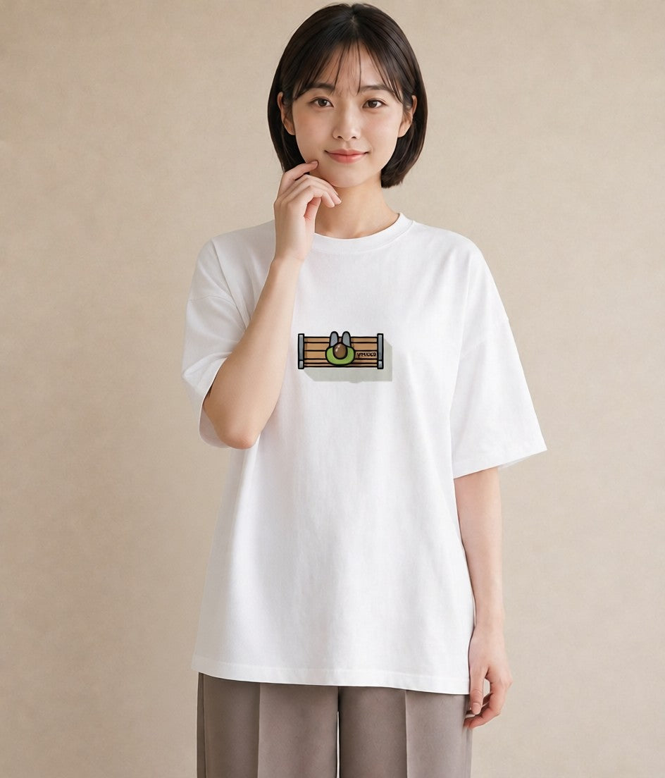 Tシャツ レディース 雨上がりのベンチ ベンチ ナチュラル アンティーク イラスト きれいめ レイヤード 友達ギフト 白T
