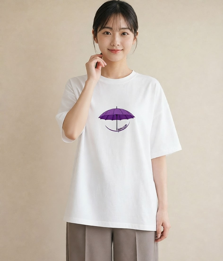 グラフィックTシャツ レディース 傘 水たまり 雨 ナチュラル アンティーク イラスト シンプル デイリーウェア 休日 白T