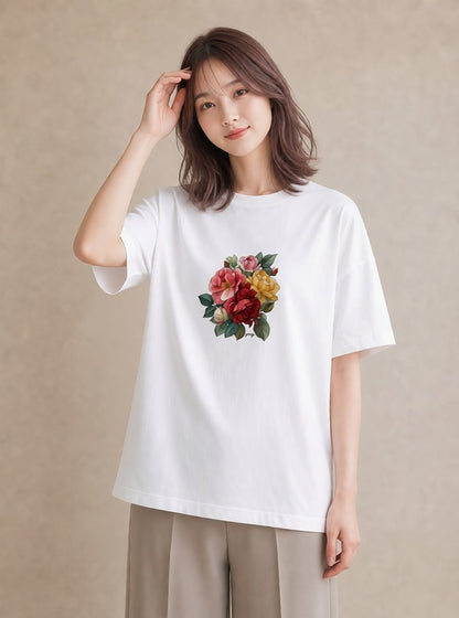 半袖Tシャツ レディース 椿 花 花柄 イラスト 水彩風 女性向けギフト 散歩 白T