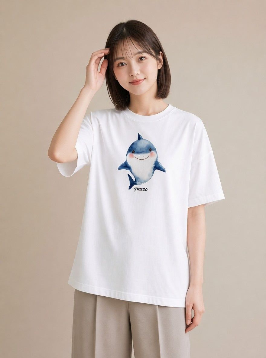 Tシャツ レディース ジンベエザメ 海の生き物 海 イラスト ゆるコーデ カフェ巡り 白T