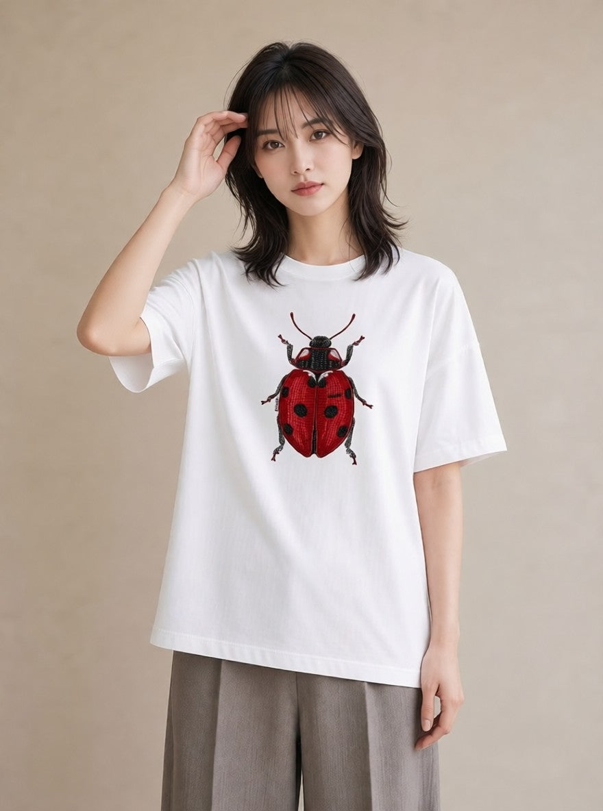 グラフィックTシャツ レディース てんとう虫 昆虫 虫 イラスト 休日コーデ 普段着 週末コーデ 白T