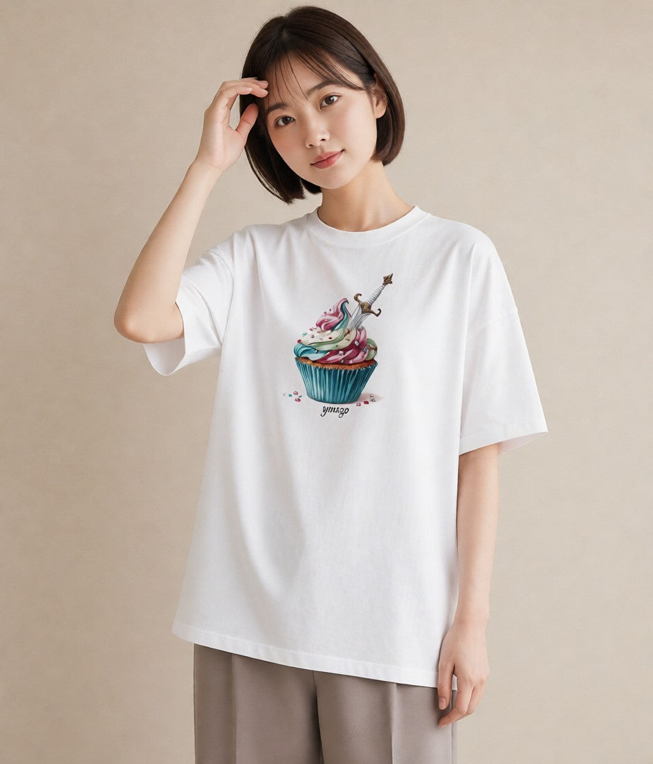 プリントTシャツ レディース マフィン 食べ物 フード イラスト 淡色 20代 カジュアルコーデ 白T