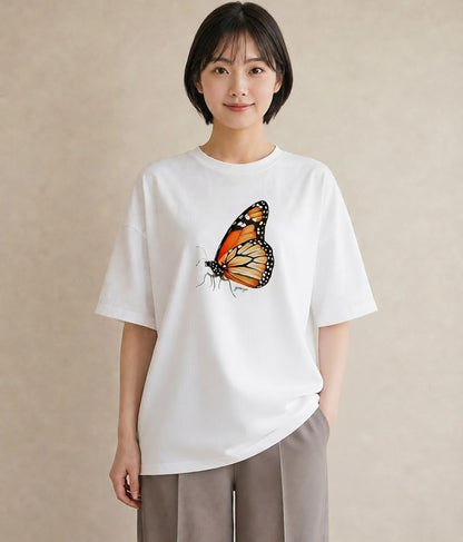 デザインTシャツ レディース ちょうちょ 蝶 バタフライ 昆虫 虫 イラスト アート風 女性向けギフト 散歩 白T