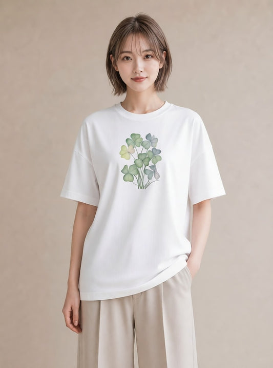 デザインTシャツ レディース クローバー 四つ葉 花 花柄 イラスト きれいめカジュアル 通勤 在宅 白T