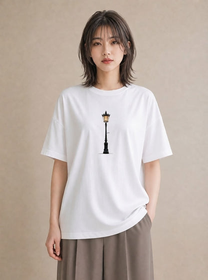 半袖Tシャツ レディース 街灯 夜霧 夜 ナチュラル アンティーク イラスト 通勤 在宅 白T