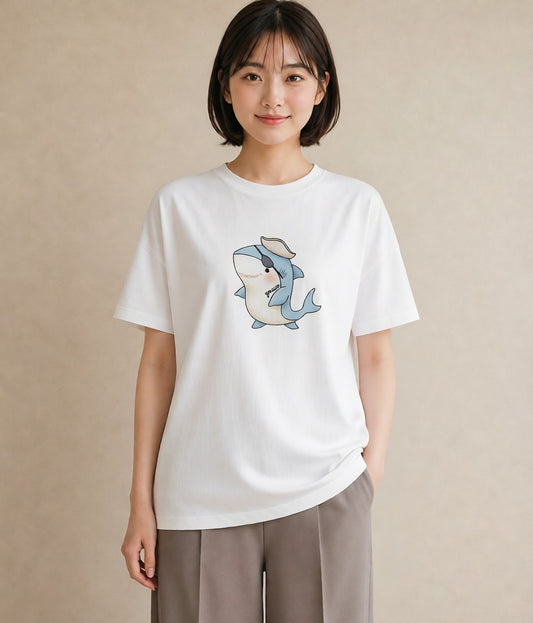 Tシャツ レディース イルカ 海の生き物 海 イラスト カフェコーデ カジュアルコーデ 買い物 白T