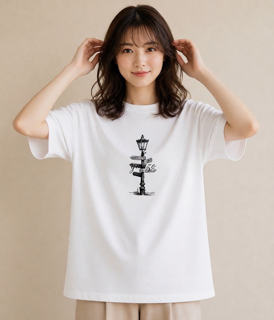 プリントTシャツ レディース 街灯 夜霧 夜 ナチュラル アンティーク イラスト 敬老の日 ホワイトデー 白T
