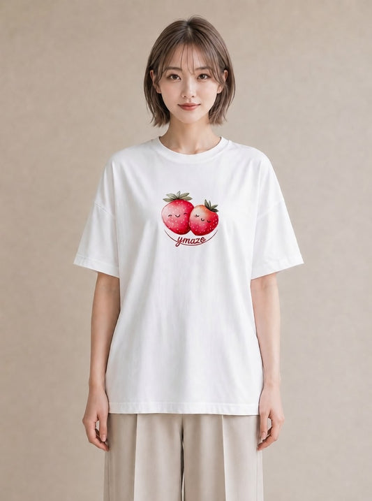 グラフィックTシャツ レディース いちご 苺 ストロベリー 食べ物 フード イラスト 抜け感 休日 ペアコーデ 白T
