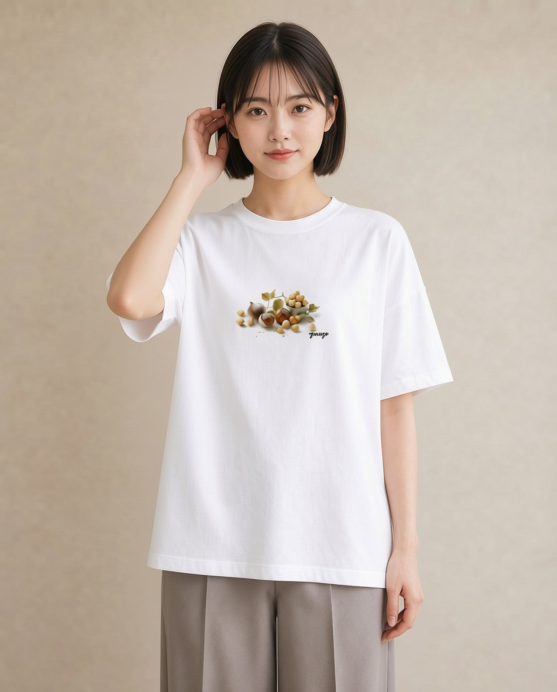 グラフィックTシャツ レディース どんぐり 植物 ボタニカル イラスト ユニーク 女性向けギフト 散歩 白T